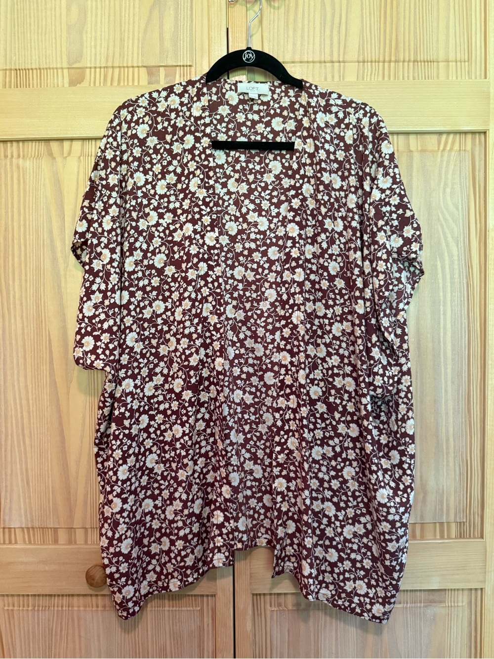 LOFT Burgundy and White Floral Open-Front Kimono